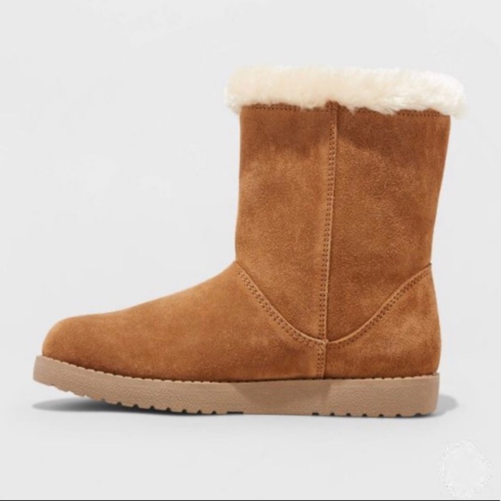 Universal Thread Chestnut Suede Mid Boots, NWT - Picture 2 of 3